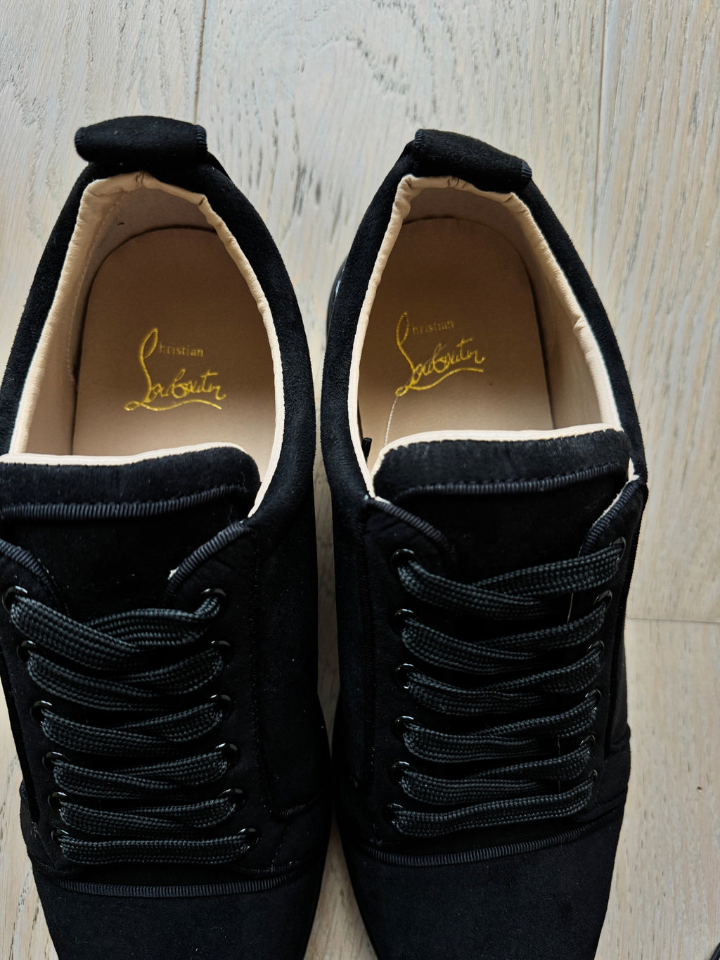 Christian LouBoutin - Eestileiud