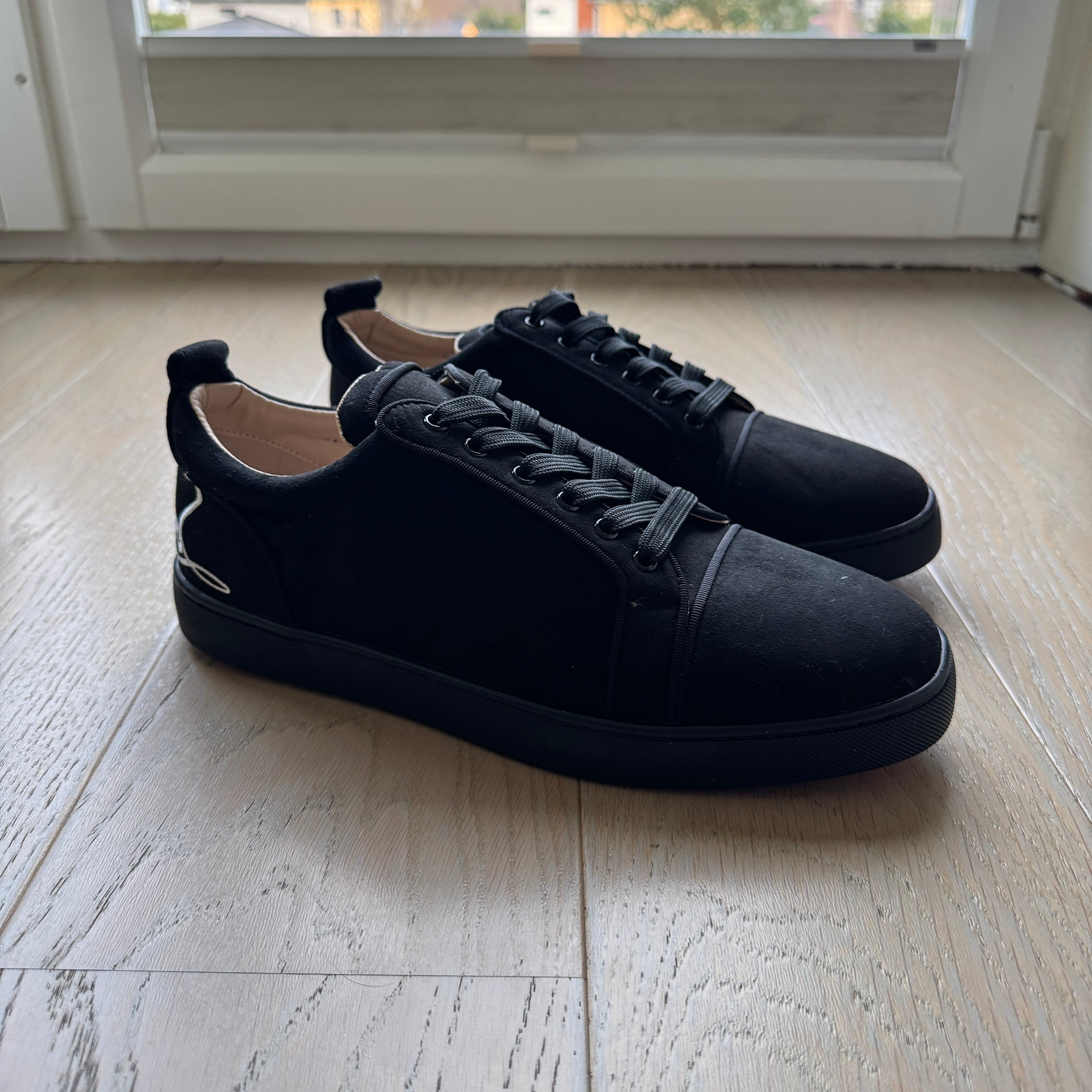 Christian LouBoutin - Eestileiud