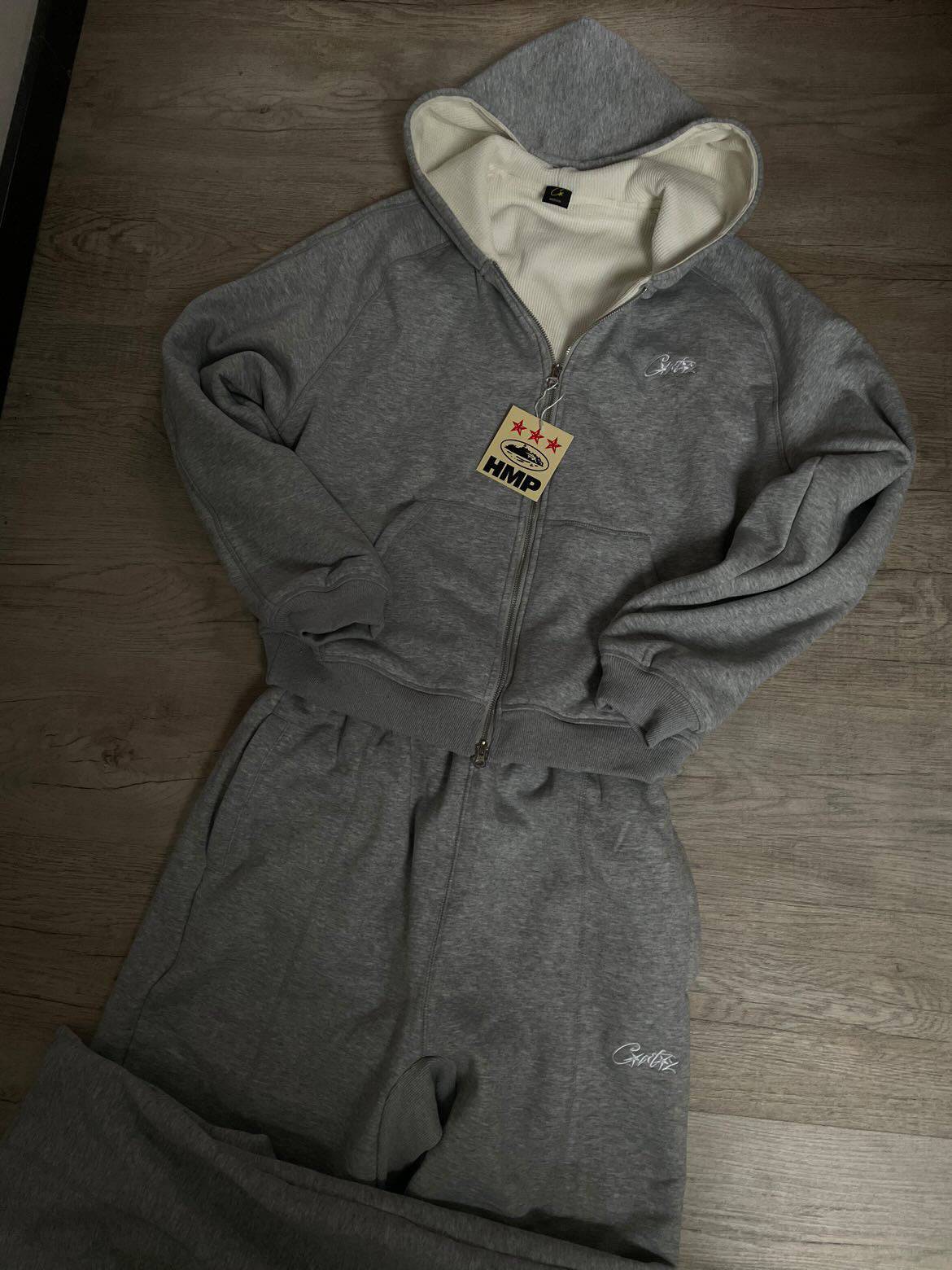 Cortez tracksuit - Eestileiud
